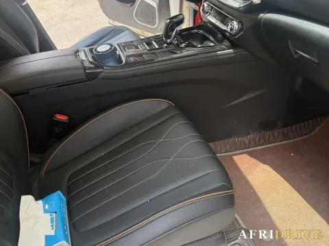 2020 Bestune T77 5