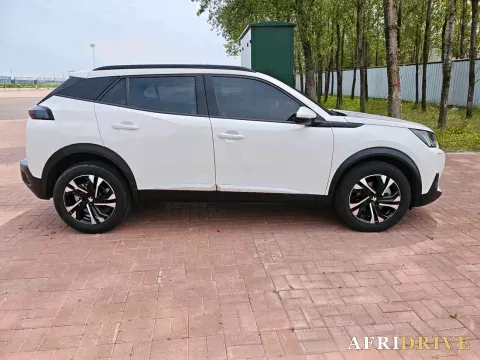 2022 Peugeot 2008 4