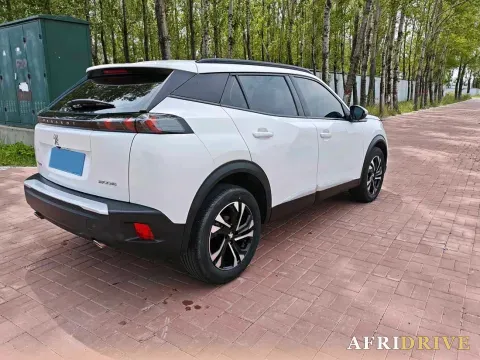 2022 Peugeot 2008 5