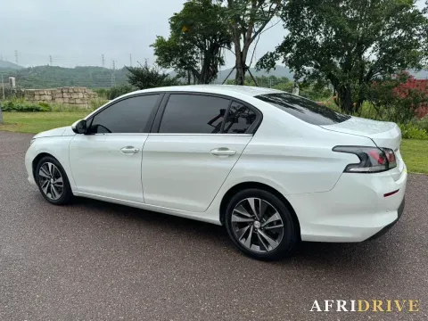 2019 Peugeot 408 7
