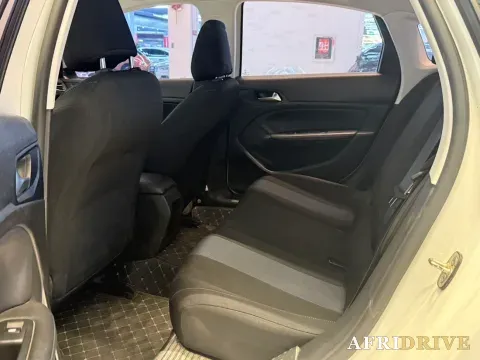 2018 Peugeot 308 5