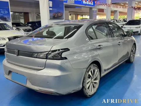 2024 Peugeot 408 6