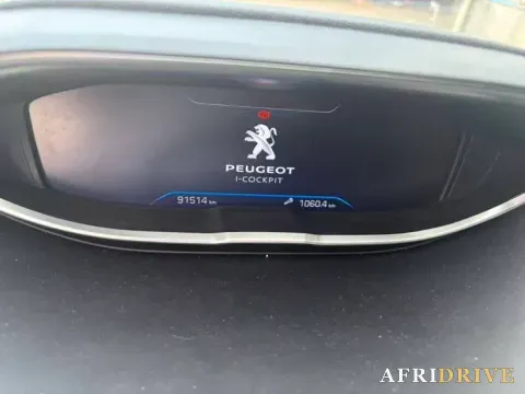 2021 Peugeot 5008 6
