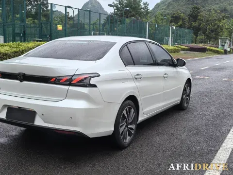 2022 Peugeot 408 3
