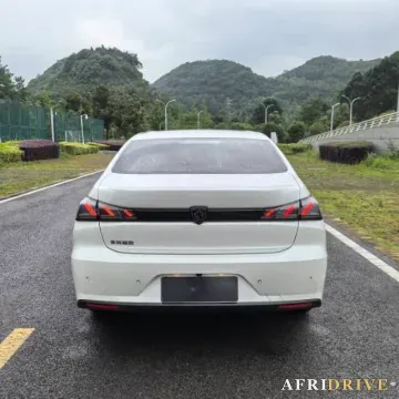 2022 Peugeot 408 4