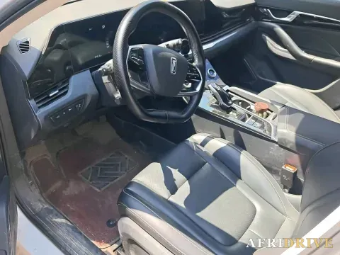 2023 Bestune B70 4