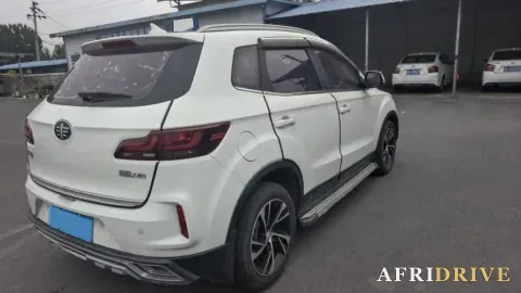 2019 Bestune X40 4