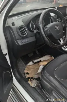 2019 Bestune X40 7