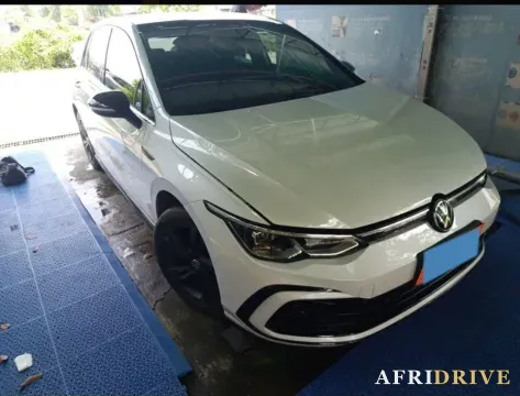 2023 Volkswagen Golf 2