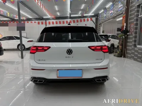 2023 Volkswagen Golf 5