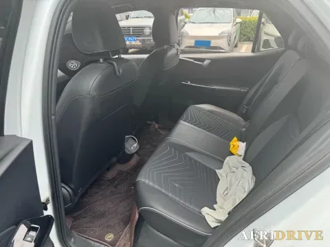 2023 MAXUS G50 8