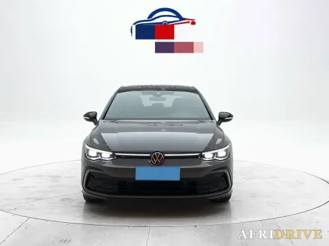 2023 Volkswagen Golf 2