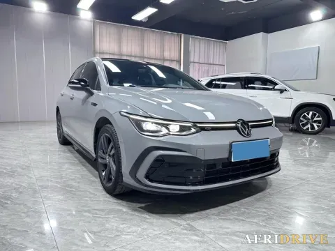 2023 Volkswagen Golf 3