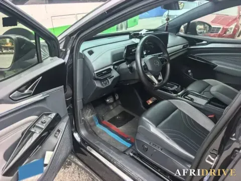 2022 Neta S 5