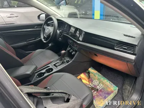2021 Volkswagen Bora 2