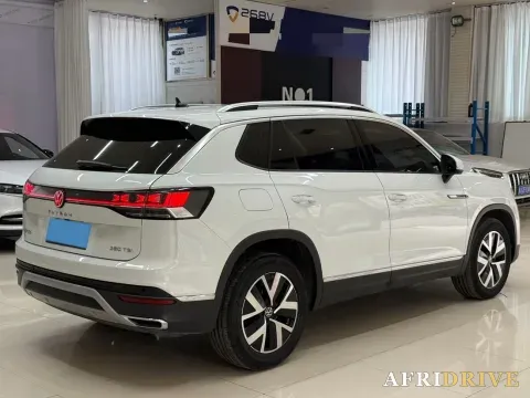 2023 Volkswagen Tayron 4