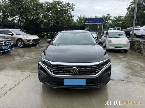 2022 Volkswagen Passat 2