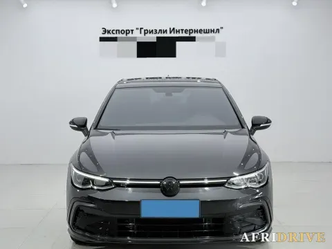2023 Volkswagen Golf 2