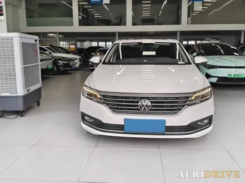 2022 Volkswagen Sagitar 2