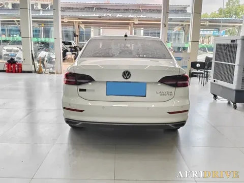 2022 Volkswagen Sagitar 7