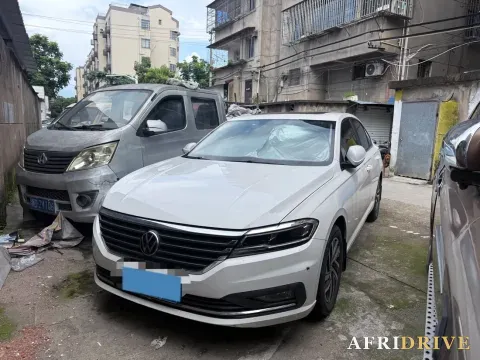 2022 Bestune B70
