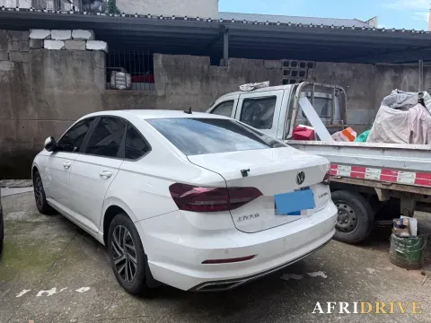 2022 Bestune B70 2