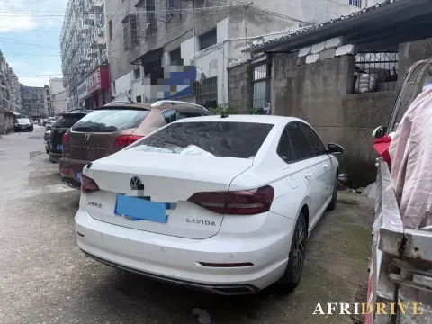 2022 Bestune B70 3