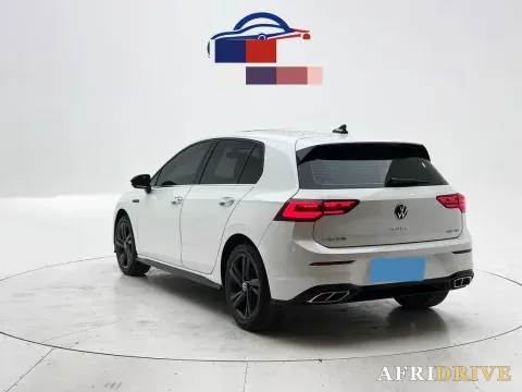 2021 Volkswagen Golf 4