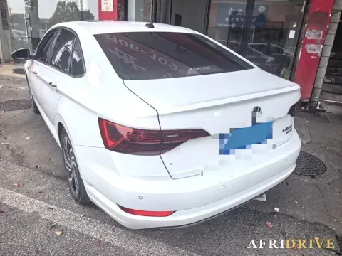 2022 Volkswagen Sagitar 4