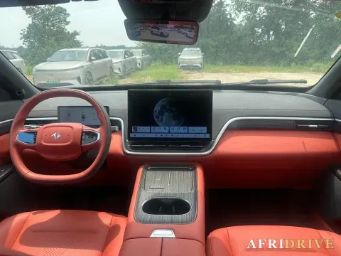 2024 DongFeng eπ eπ008 6