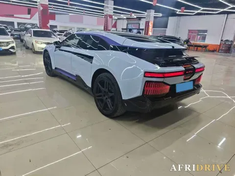2023 HiPhi Z 6