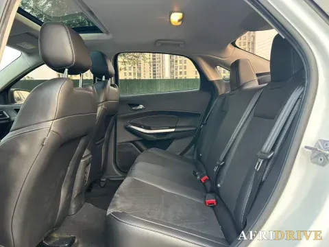 2019 Ford Escort 7