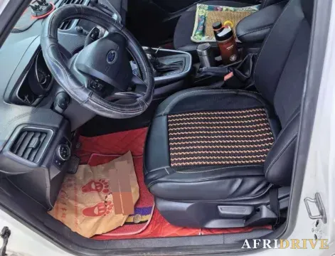 2019 Ford Escort 2