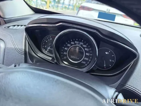 2019 Ford Escort 5