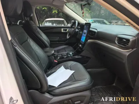 2020 Ford Explorer 3