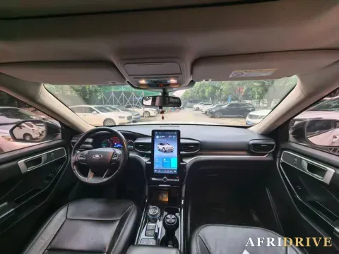 2020 Ford Explorer 5