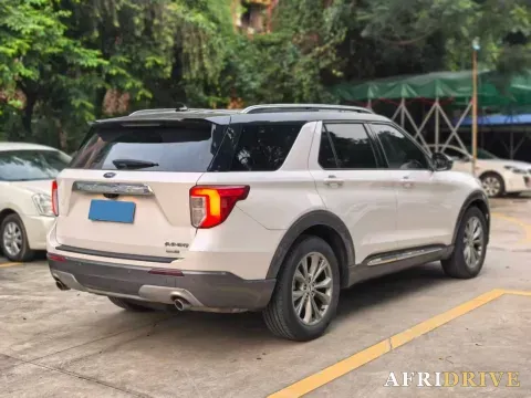 2020 Ford Explorer 7