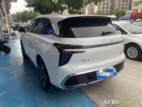 2023 HongQi HS3 7