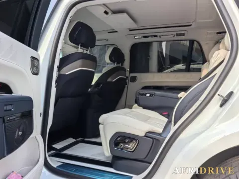 2025 Zeekr 9X 4