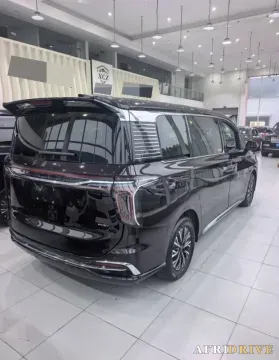 2024 HongQi HQ9 4