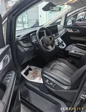 2024 HongQi HQ9 4