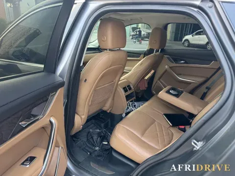 2022 Jaguar F-PACE 4