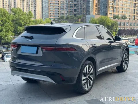 2022 Jaguar F-PACE 7