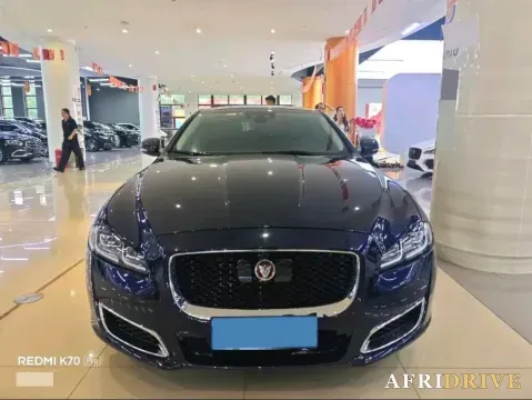 2016 Jaguar XJ 5