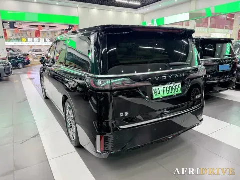 2025 Voyah Dream 7