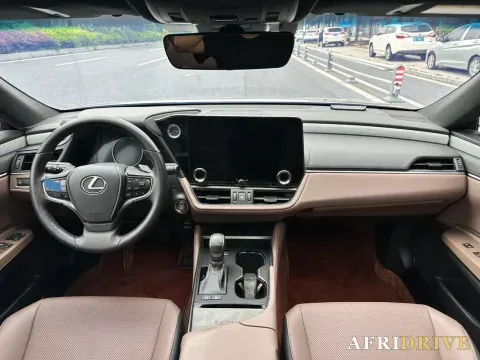2025 Lexus ES 6