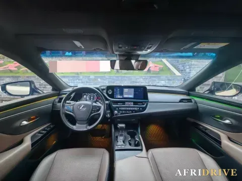 2022 Lexus ES 7