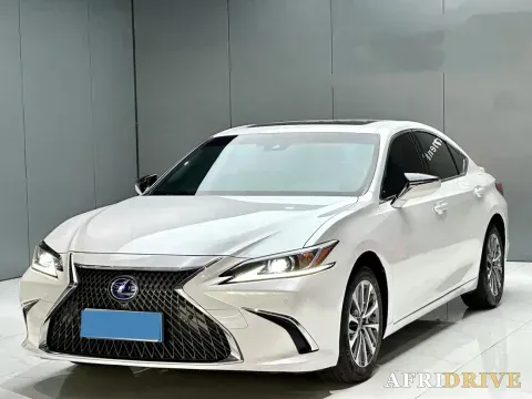 2021 Lexus ES