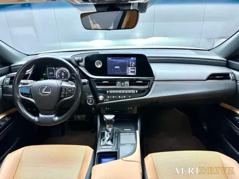 2021 Lexus ES 5