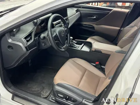 2023 Lexus ES 3